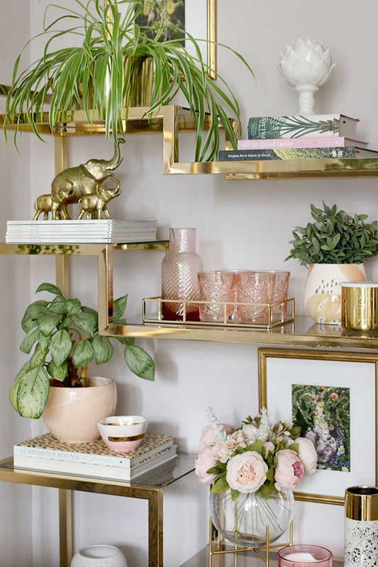 4 Ways to Style a Better Bookshelf