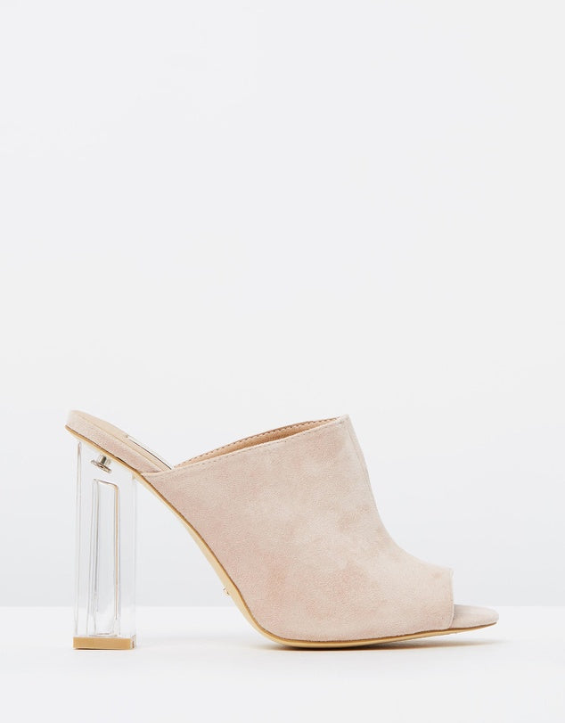 Musing Over The Mule Shoe Trend