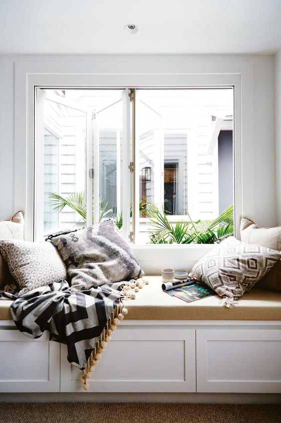 Space Saving Ideas for a Small Living Room